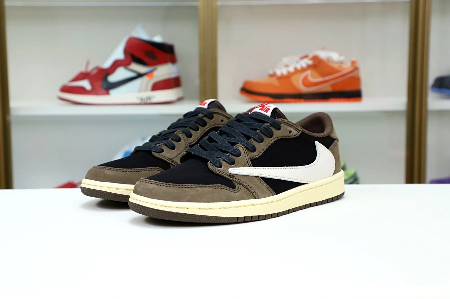 Jordan Jordan 1mLow x Travis SP OG Scott TS Air 0208